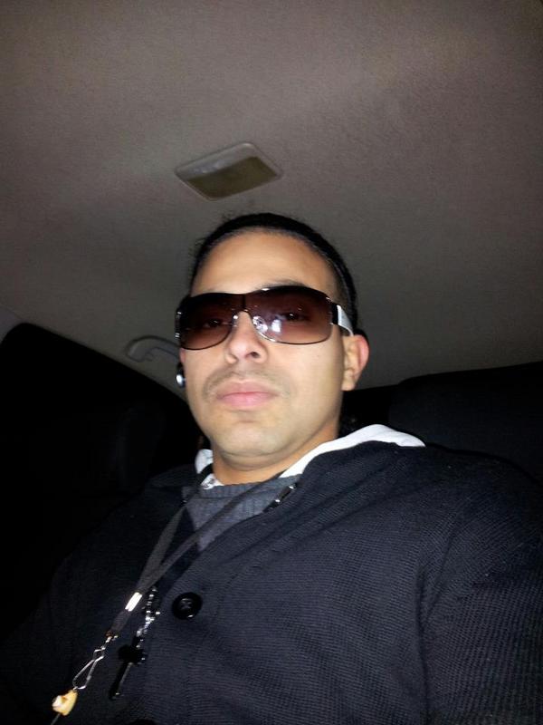 Date this georgeous United States man Motro from Philadelphia US13230