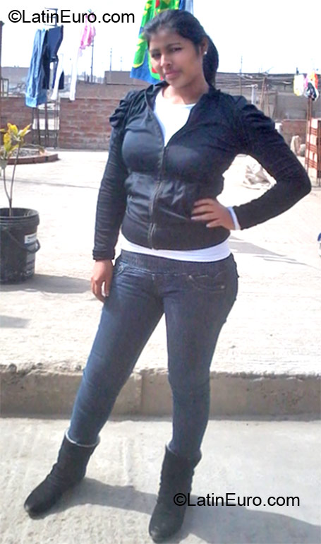 Date this hot Peru girl Sharon paola from Lima PE728