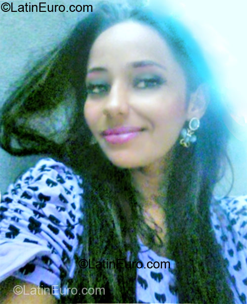 Date this good-looking Brazil girl LillyAnnie from Manaus BR6973