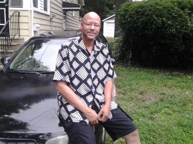 Date this fun United States man Spoony from orange US13446