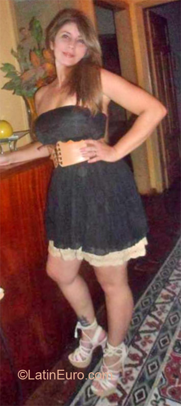 Date this fun Brazil girl Lora from Teofilo Otoni BR7020