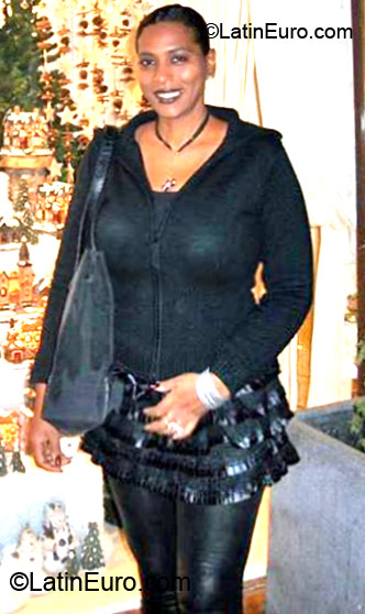 Date this sultry Brazil girl Marcia from Salvador BR7031