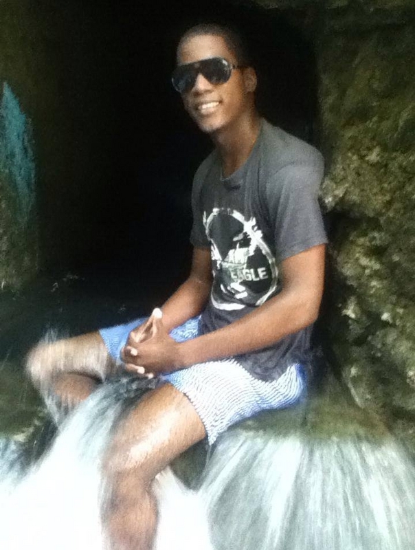 Date this beautiful Dominican Republic man Manauri guillen from Santo Domingo DO12149