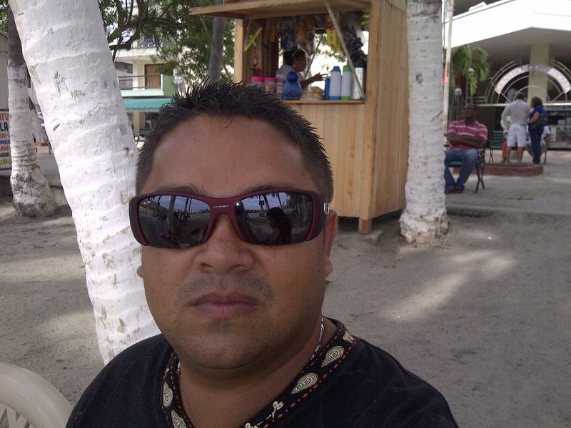 Date this voluptuous Colombia man Ruben dario from Medellin Antiquia CO11257