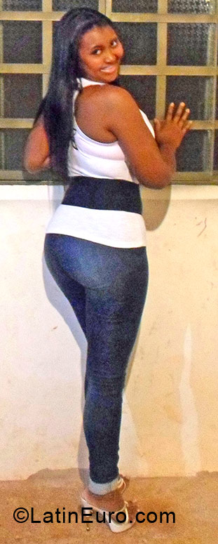 Date this delightful Brazil girl Lidiane from Anapolis BR7105