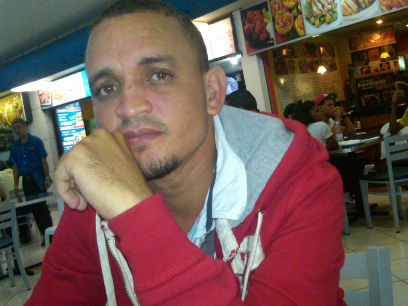 Date this foxy Dominican Republic man Julio cesar from Santiago DO12438