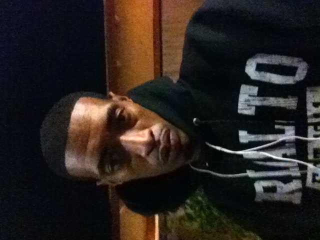 Date this pretty United States man WHATARUSHRAY from Rialto US13632