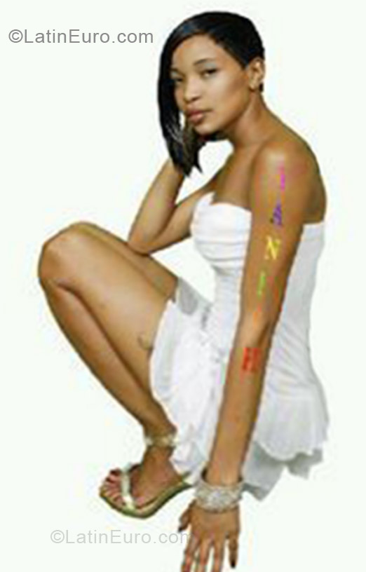 Date this happy Jamaica girl Hot from Jamaica JM793