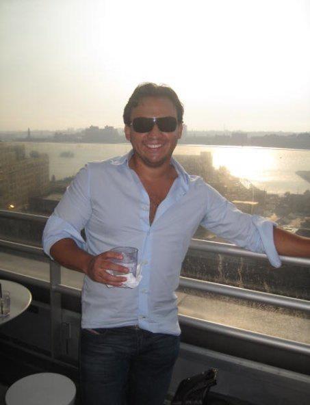 Date this young United States man Hcmorales from Raleigh US13733