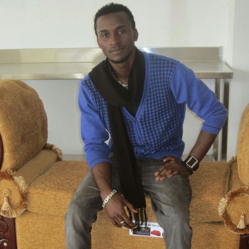 Date this funny Dominican Republic man Adrien Bernado from Republica Dominicana DO13301