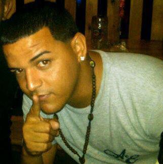 Date this nice looking Dominican Republic man Julio angel var from Santo Domingo DO13360