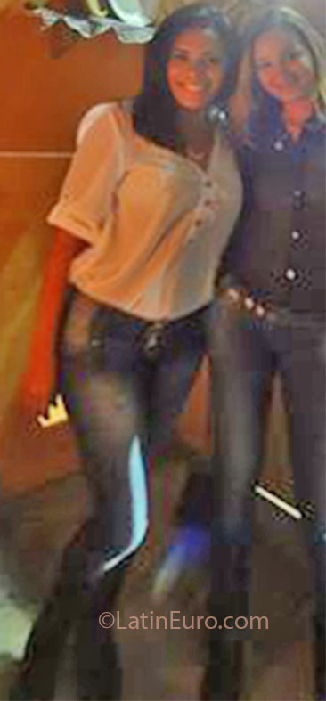 Date this stunning Brazil girl Fabiana from Porto Se g uro BR7348