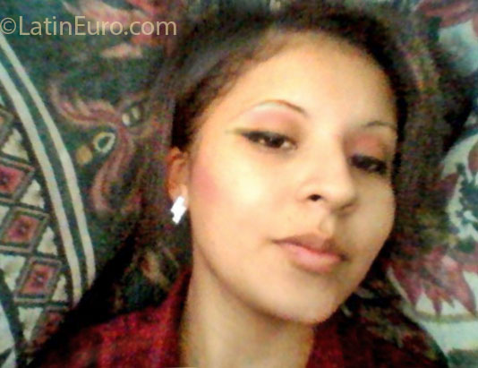 Date this delightful Honduras girl Sarai from Tegucigalpa HN790