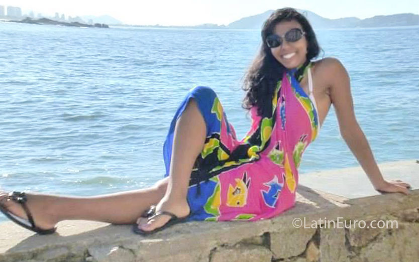 Date this athletic Brazil girl Aparecida from Sao Paulo BR7379