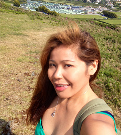 Date this good-looking United Kingdom girl CJ from London GB703