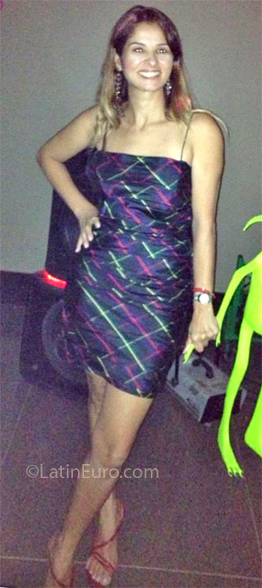 Date this hard body Brazil girl Richester from Brasilia BR7466