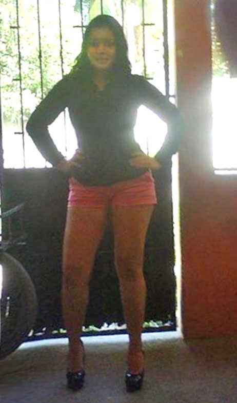 Date this attractive Honduras girl Esmeralda Villa from San Pedro Sula HN801