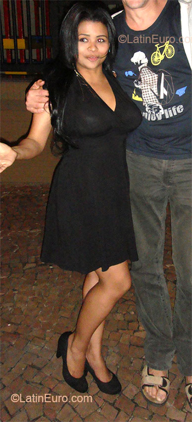 Date this foxy Brazil girl Flavia from Sao Paulo BR7531