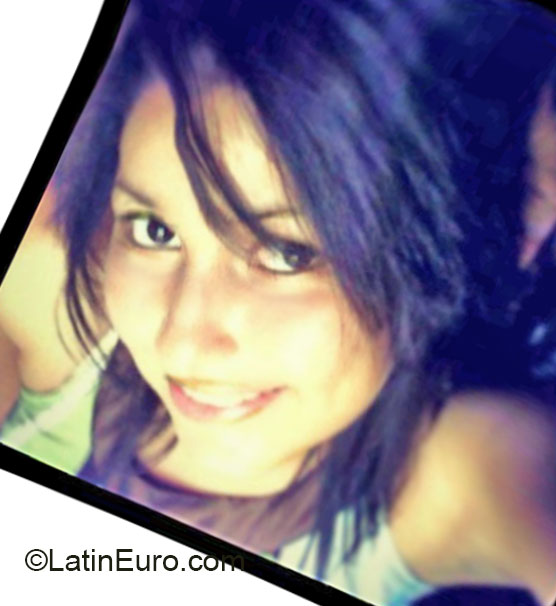 Date this good-looking Honduras girl Lidiette from Tegucigalpa HN807