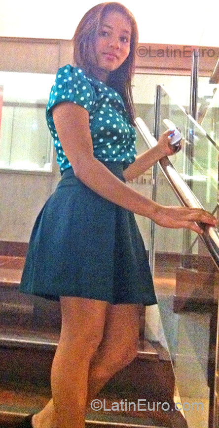 Date this stunning Brazil girl Patricia from Sao Luis BR7544