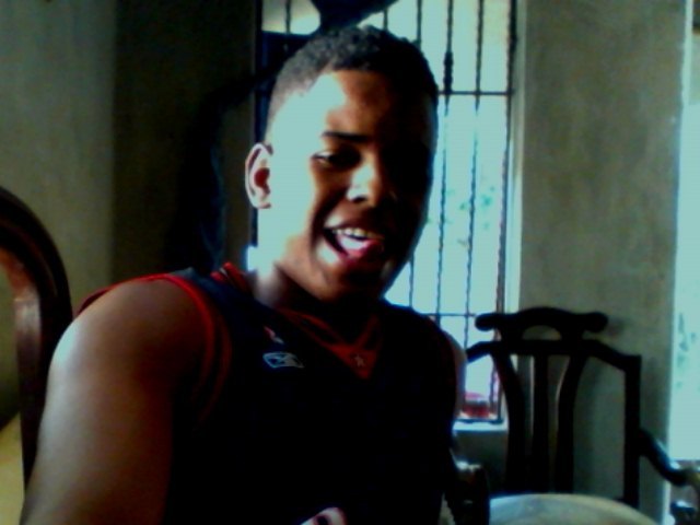 Date this attractive Dominican Republic man Rafael frias from Santo Dimingo DO14888