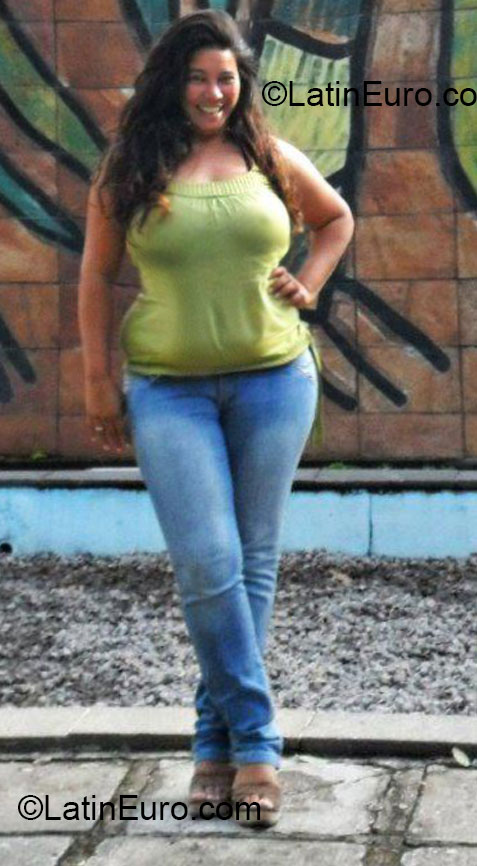 Date this passionate Brazil girl Alexandra from Recife BR7587