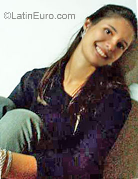 Date this gorgeous Brazil girl Bruna from Blumenau BR8215
