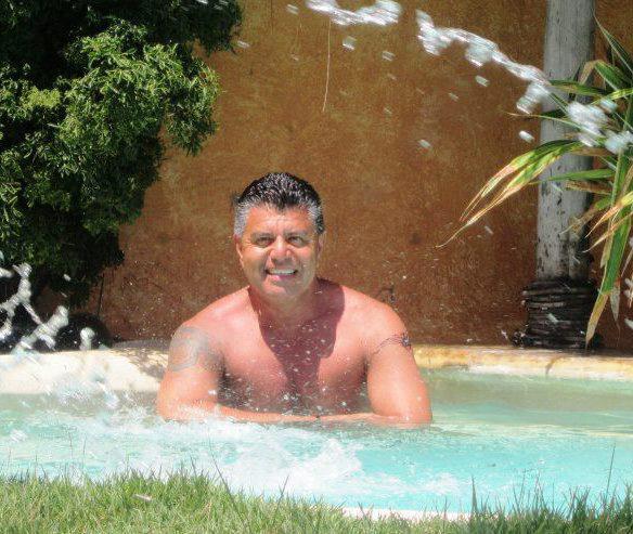 Date this hot United States man Cesarc from Chicago US14047