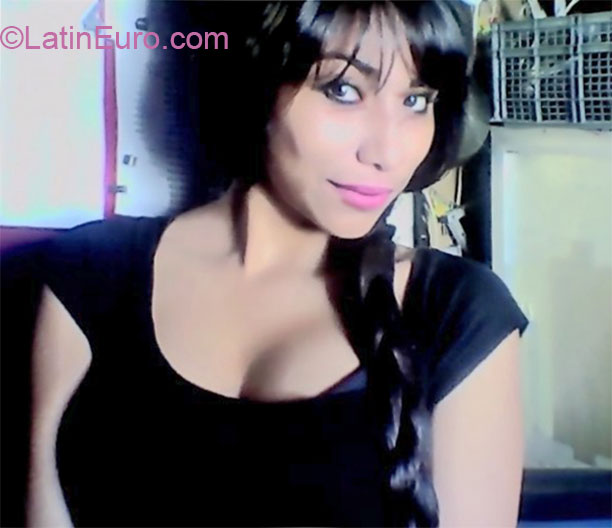 Date this hot Mexico girl Magali from Taxco De Alarcon MX1001