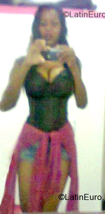 Date this cute Brazil girl Klyfani from Manaus BR7731