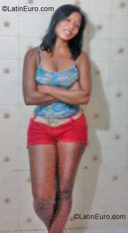 Date this fun Brazil girl Gilmara from Recife BR7737