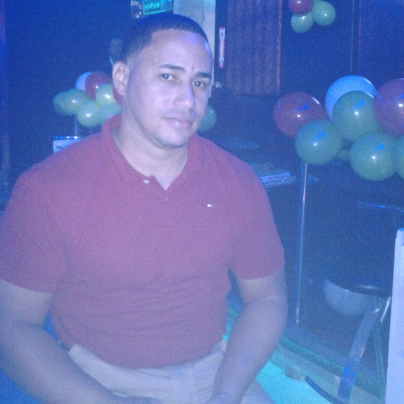 Date this athletic Dominican Republic man Miguel from Santiago DO16176