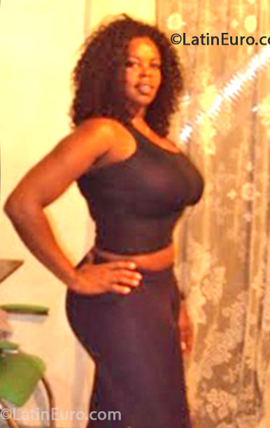 Date this fun Brazil girl Alessandra from Sao Paulo BR7877