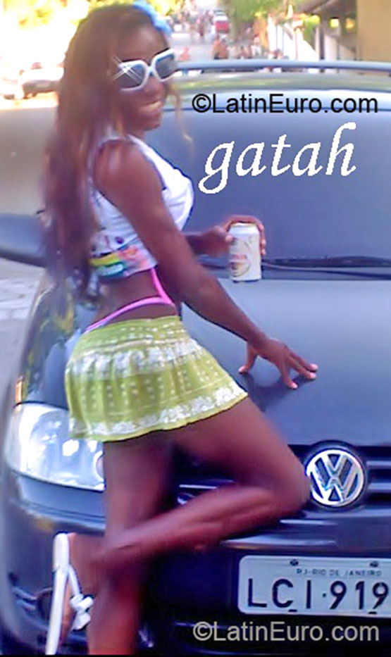 Date this happy Brazil girl Marcya from Rio de Janeiro BR7912