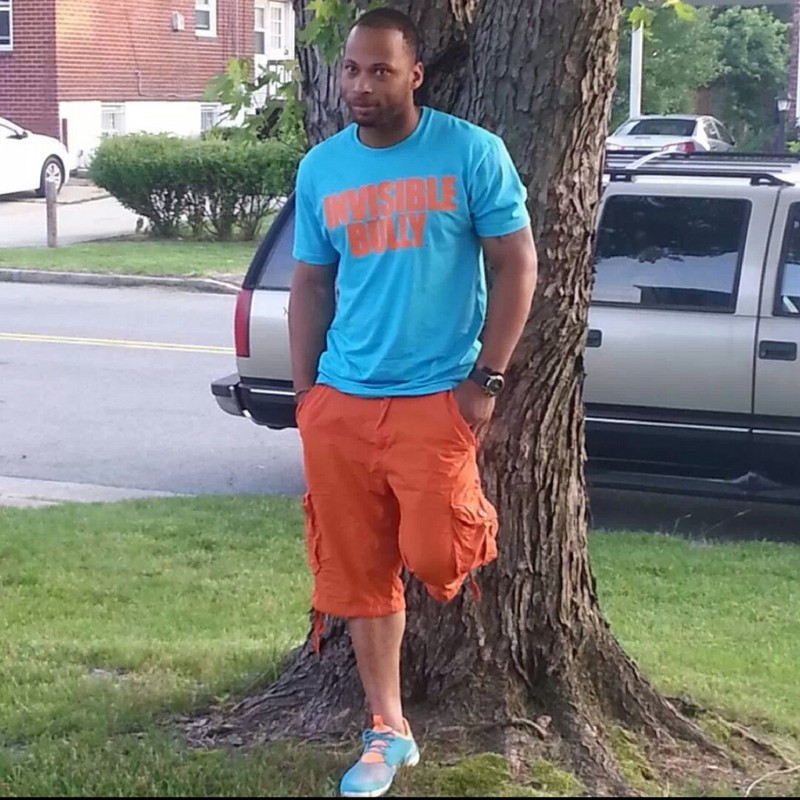 Date this foxy United States man Latif from Washington US14405