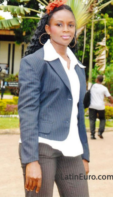 Date this fun Cameroon girl Rolan from Yaounde CM150