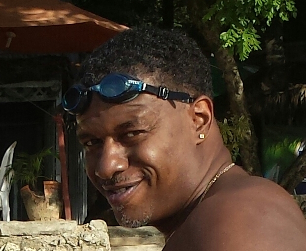 Date this voluptuous United States man Mr.B from Brooklyn US14421