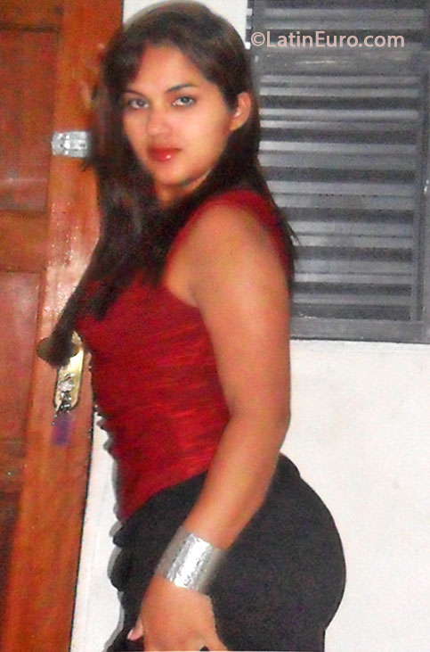 Date this stunning Brazil girl Val from Santana BR8073