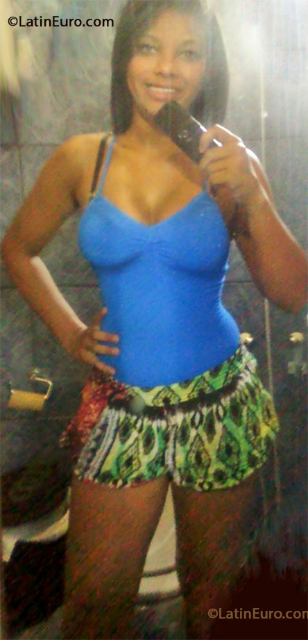 Date this tall Brazil girl Leticia from Campinas BR8693