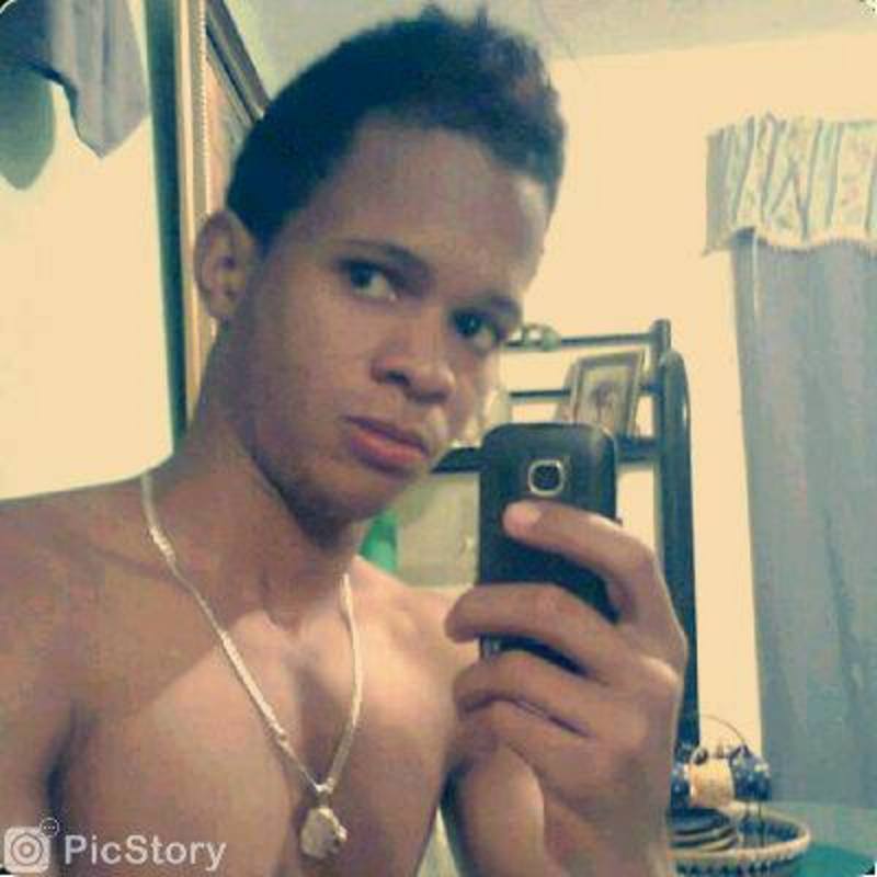 Date this tall Dominican Republic man Jeancarlos mend from Azua DO17357