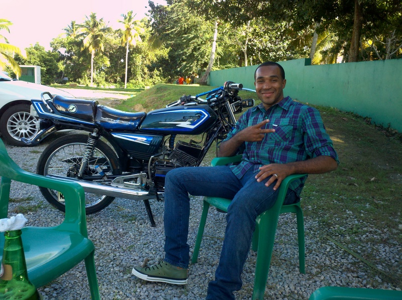 Date this young Dominican Republic man LUIS EDUARDO from Samana DO17408