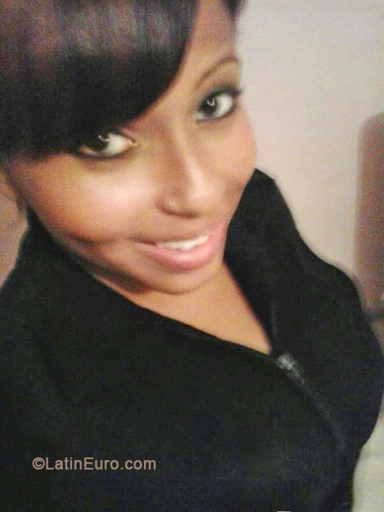 Date this good-looking Brazil girl Tatiane from Sao Paulo BR8252