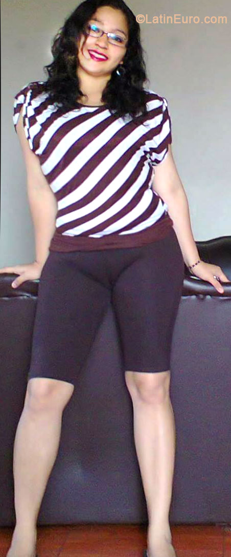 Date this georgeous Peru girl Paola from Trujillo PE843