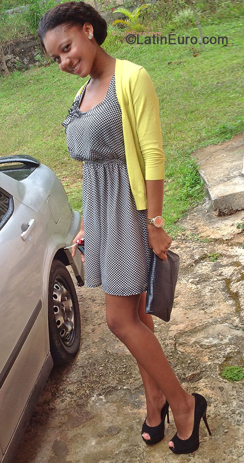 Date this gorgeous Jamaica girl Trisan from Kingston JM1387