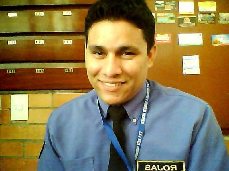 Date this tall Colombia man ELKIN from Bucaramanga CO14497