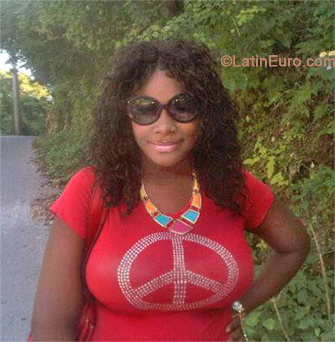 Date this gorgeous Jamaica girl Felicia from Kingston JM1406