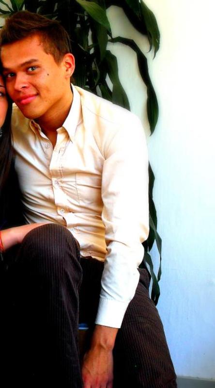 Date this good-looking Colombia man Sanin from Antioquia CO14534