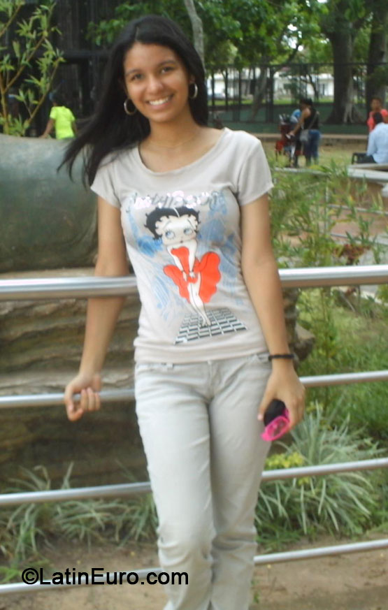 Date this sultry Venezuela girl Ayareth from Maturin VE113