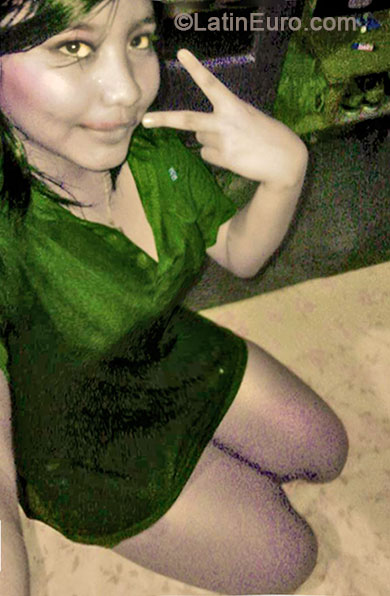 Date this georgeous Mexico girl Alexis Martinez from Oaxaca MX1246