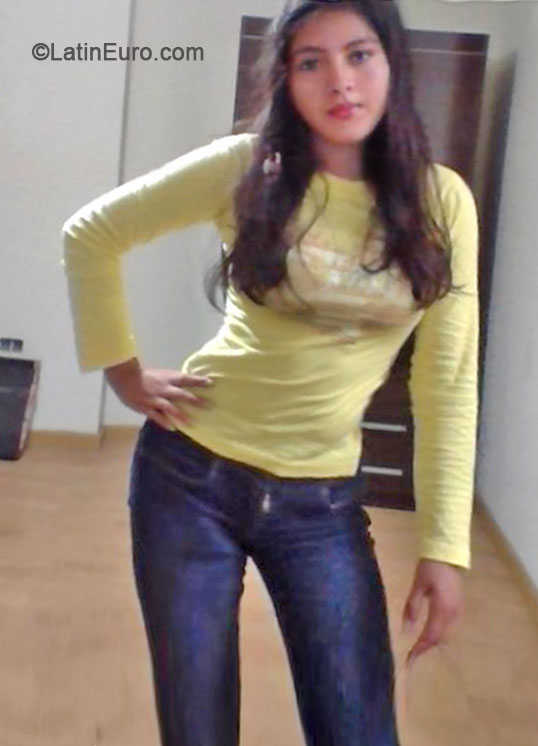 Date this georgeous Peru girl Lucia from Lima PE861